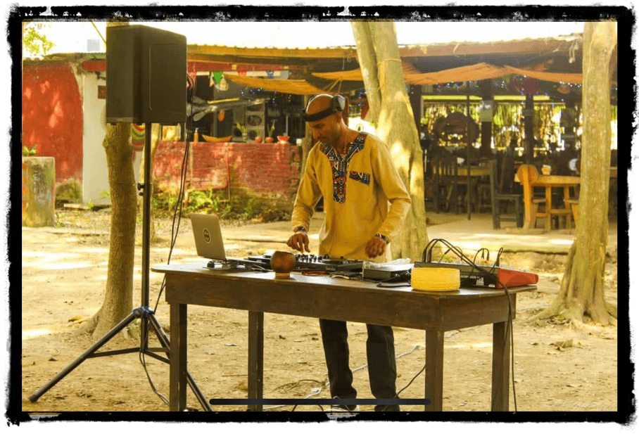 DJ journey frame 3